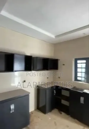 4bdrm Duplex in Estate, Gwarinpa for rent