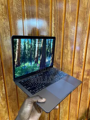 Laptop Apple MacBook 2020 8GB Intel Core I5 SSD 256GB