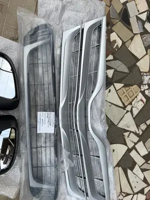 Front Grille Venza 2015