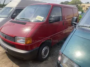 Volkswagen Transporter 2005 Red