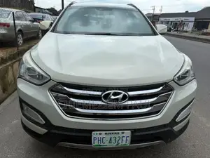 Hyundai Santa Fe Limited 4dr SUV AWD (3.3L 6cyl 6A) 2015 White