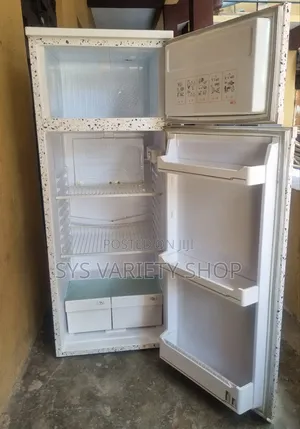 Frenko Refrigerator 245l