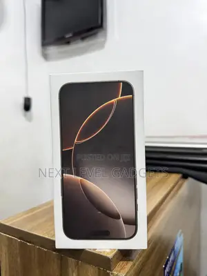 New Apple iPhone 16 Pro Max 256 GB Gold