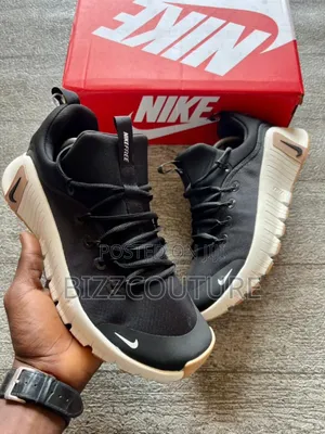Original Nike Free Metcon Sneakers Available In Store
