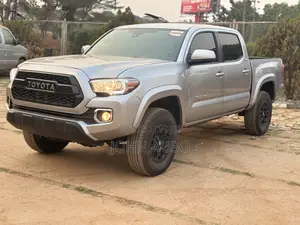 Toyota Tacoma SR 2021 Silver
