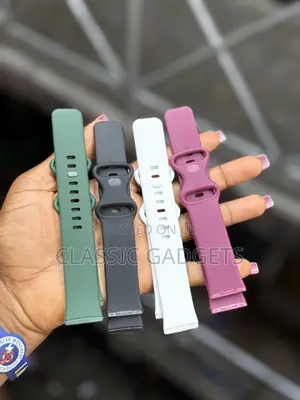 Soft Silicone Replacement Strap for Fitbit Versa 4 and 3