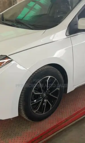 Toyota Corolla 2014 White