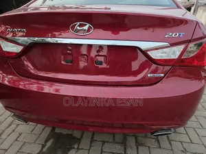 Hyundai Sonata Limited 2.0T w/17" Wheels (2.0L 4cyl 6A) 2011 Red
