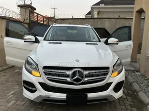 Mercedes-Benz GLE-Class GLE 350 2017 White