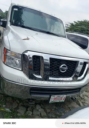 Nissan Caravan (Urvan) 2016 White