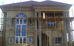 Professional Bricklayer,Painter,And Housing Agent
