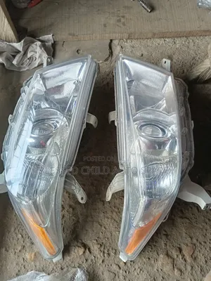 Set Head Lamp Toyota Highlander 2010-2012