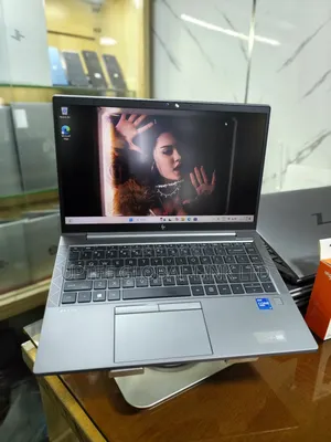 Laptop HP ZBook Firefly G8 16GB Intel Core I7 SSD 256GB