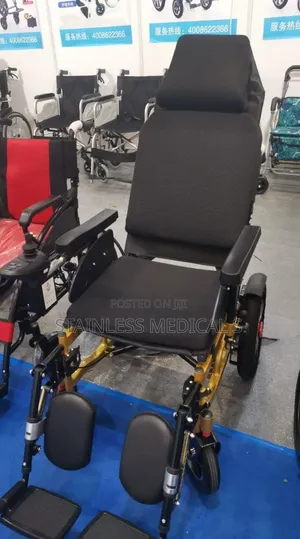 Foldable Motorised Wheelchair