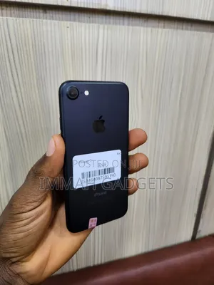 Apple iPhone 7 32 GB