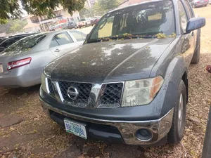 Nissan Frontier Crew Cab SE 4x4 2009 Gray