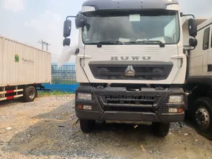Brandnew Sino Howo Dump Truck 2025 Model 8×4(12 Tyres)