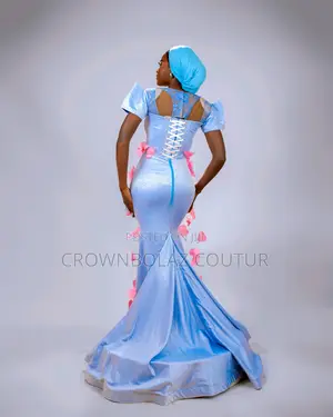 Dress Available Tor Sale at a Discounted Price