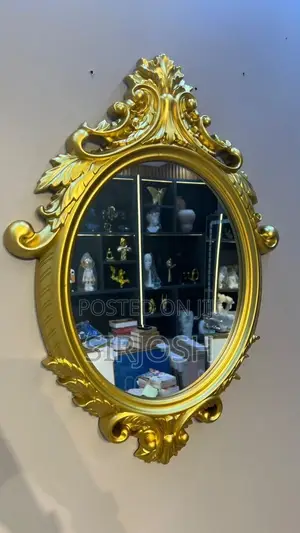 Royal Oval Mirror