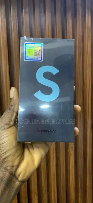 New Samsung Galaxy S22 5G 256 GB Green