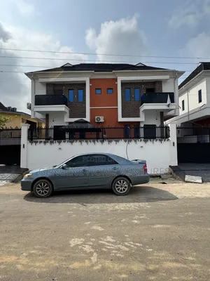 4bdrm Duplex in Surulere for sale