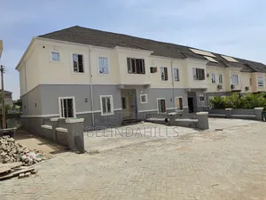 4bdrm Townhouse/Terrace in Idu for sale