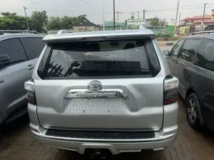 Toyota 4-Runner 2016 Silver