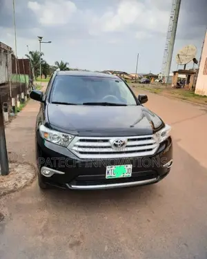 Toyota Highlander for Hire