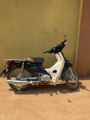 Honda CB 2017 Blue