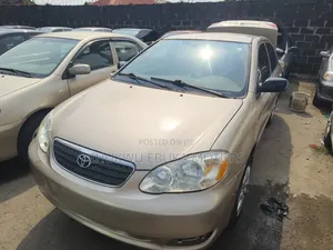 Toyota Corolla LE 2007 Gold