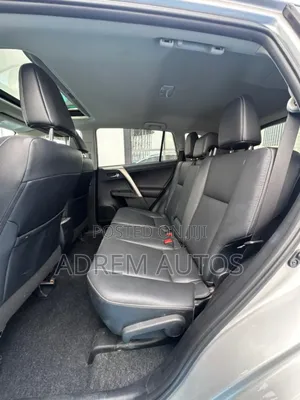 Toyota RAV4 Limited 4dr SUV AWD (2.5L 4cyl 6A) 2014 Silver