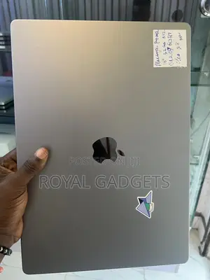Laptop Apple MacBook Pro 2021 M1 16GB Apple M1 Pro SSD 500GB