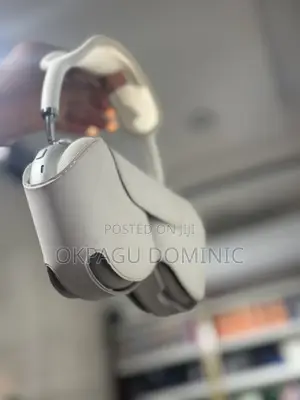 Apple Airpod Max Lightning iPhone Type C to iPhone