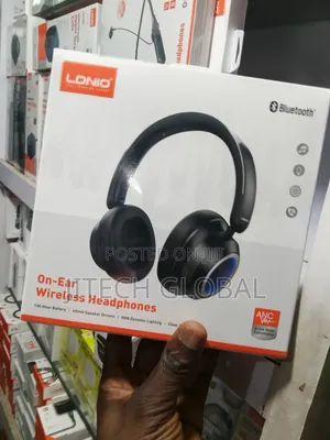 Bluetooth Noise-Cancelling Headphones H01