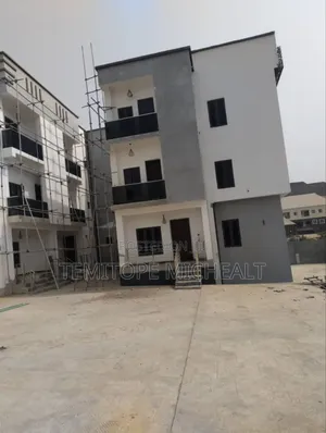 5bdrm Townhouse/Terrace in Life Camp for sale