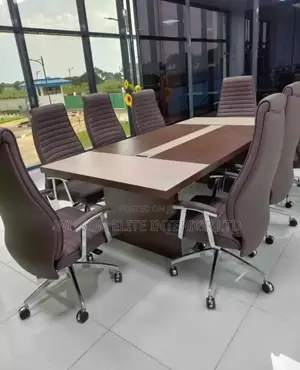 8 Seaters Conference Table Capacity