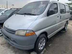 Toyota Grand HiAce 2005 Silver