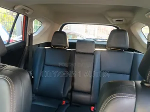 Toyota RAV4 Limited 4dr SUV AWD (2.5L 4cyl 6A) 2015 Orange