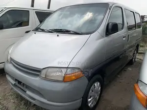 Toyota Grand HiAce 2005 Silver