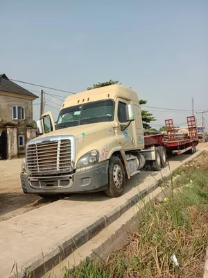 Low Bed Truck For Hire