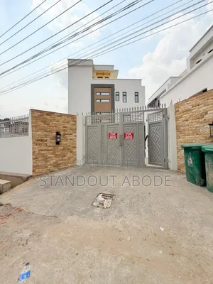 5bdrm Duplex in In A Gated Estate, Maryland for sale
