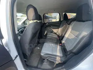 Ford Escape SE 4dr SUV AWD (1.6L 4cyl Turbo 6A) 2014 White