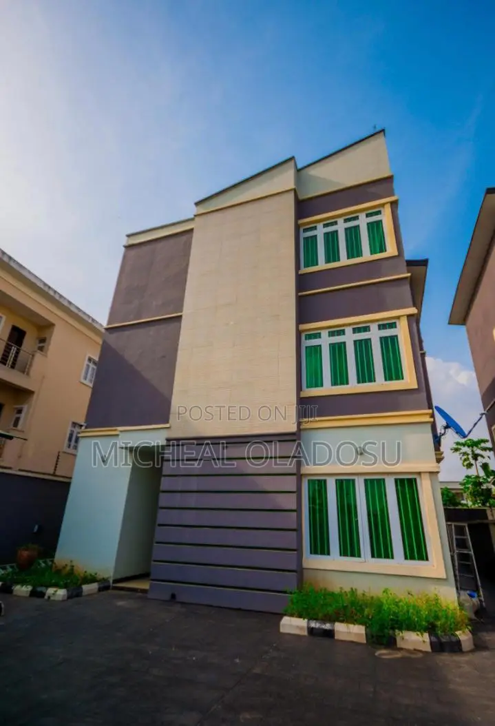 Quantity Surveyor and Project Manager