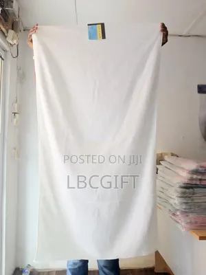 Quality Bathing Towel Available in Bulk and Retail