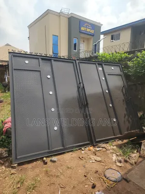 Cheker Design Gate