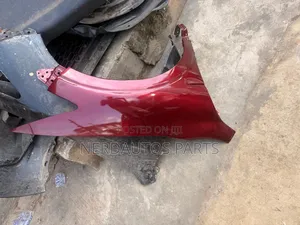 Fender Honda Crosstour 2010-2013