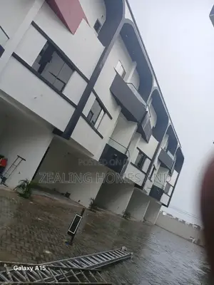 4bdrm Duplex in Orchid, Chevron Toll for sale