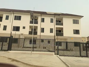 4bdrm Townhouse/Terrace in Jahi for sale