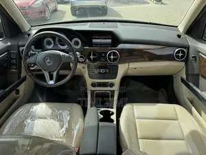 Mercedes-Benz GLK-Class 350 4MATIC 2014 Gray