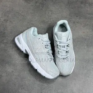 New Balance 740 Grey/White Sneakers